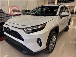 تۆیۆتا ڕاڤ 4